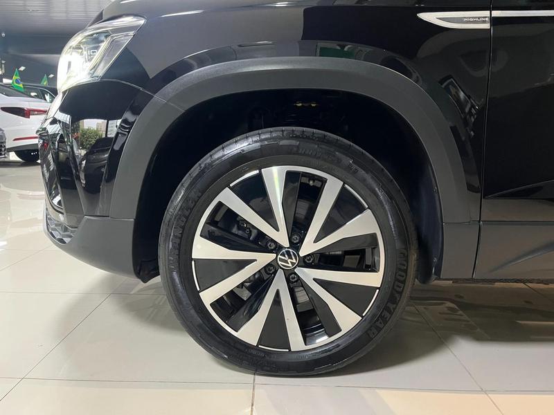 Volkswagen Taos Highline 250 TSI - foto 11