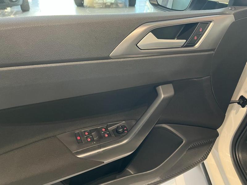 Volkswagen Nivus Comfortline 1.0 200 TSI Flex Aut. - foto 15