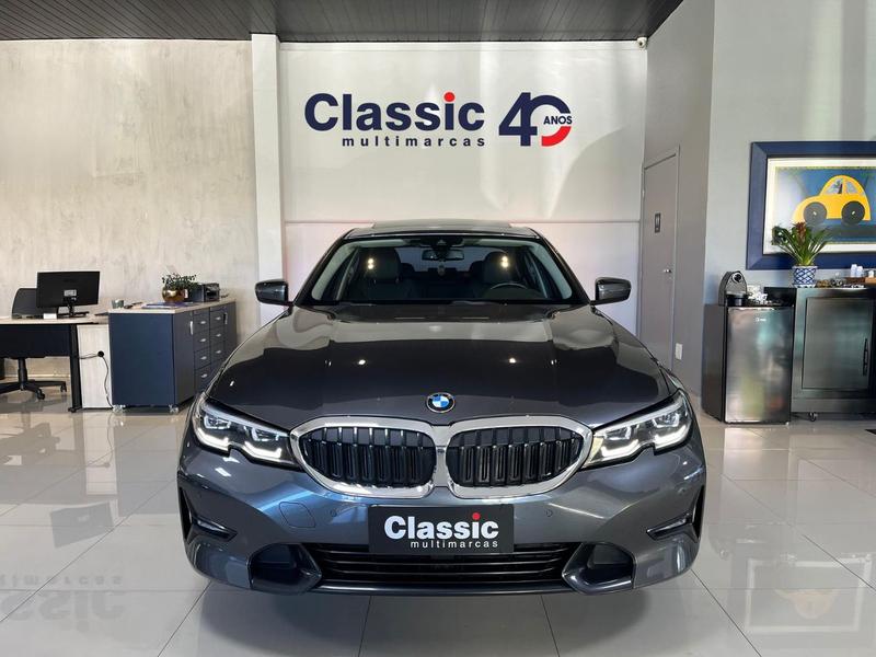 BMW 320i 2021 à venda