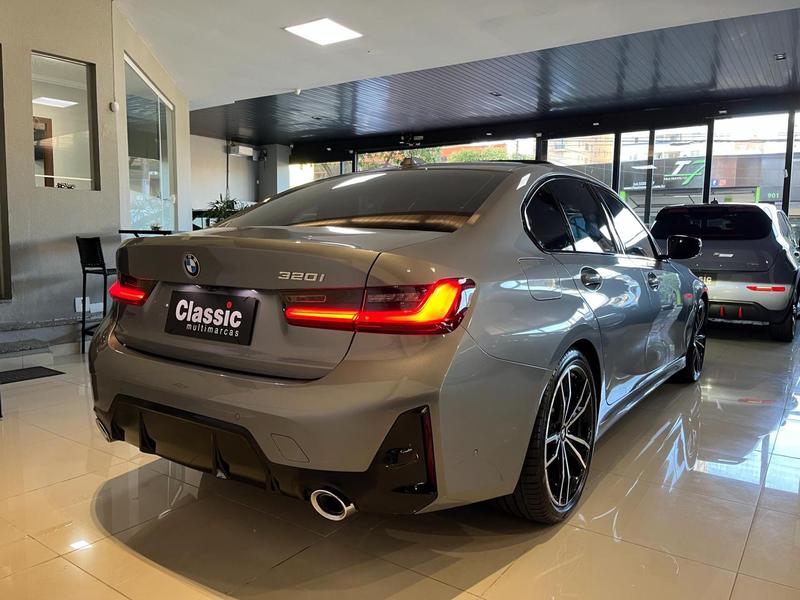 BMW 320i M Sport Flex - foto 18