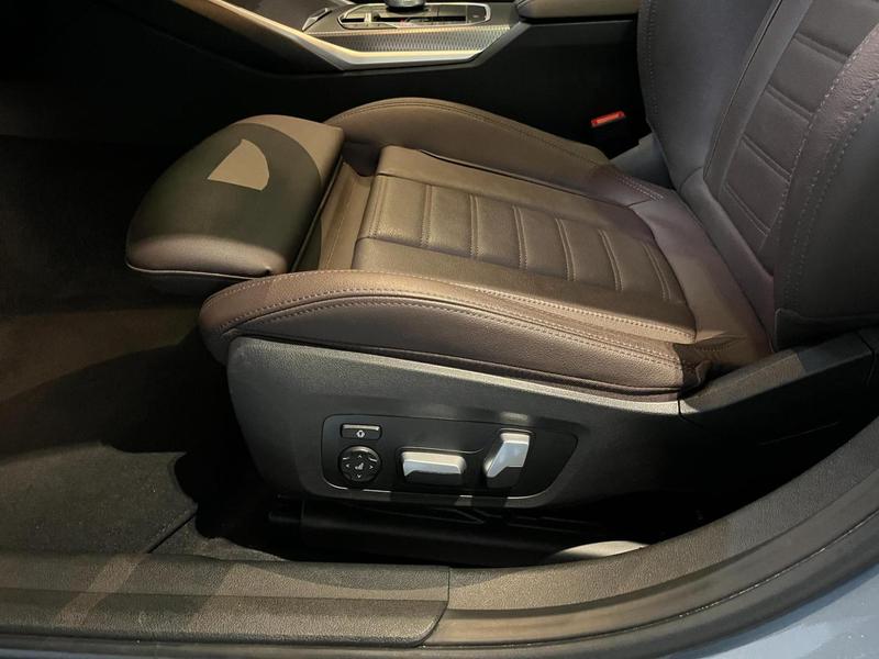 BMW 320i M Sport Flex - foto 14
