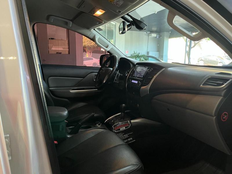 Mitsubishi Triton Sport Hpe S - foto 3