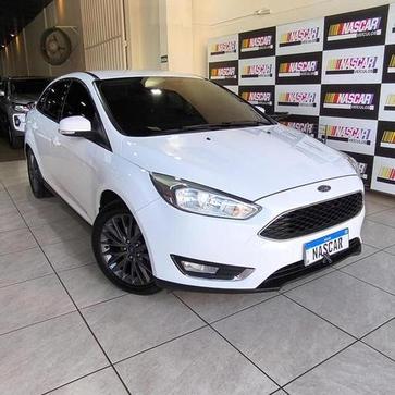 FORD FOCUS 2.0 SE FASTBACK 16V FLEX 4P POWERSHIFT