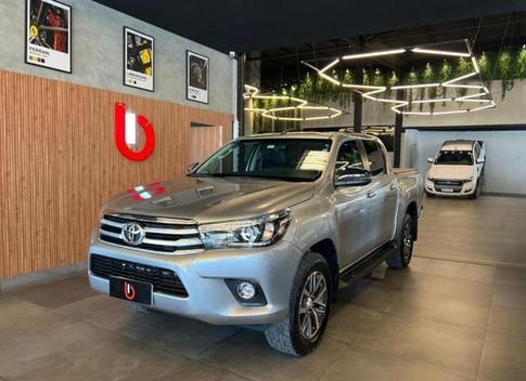 TOYOTA HILUX 2.8 SRX 4X4 2.8 TDI 16V DIESEL AUT