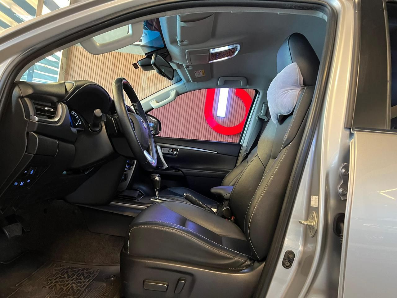 Toyota Hilux SW4 2.8 SRX 4x4 7 Lugares 2022