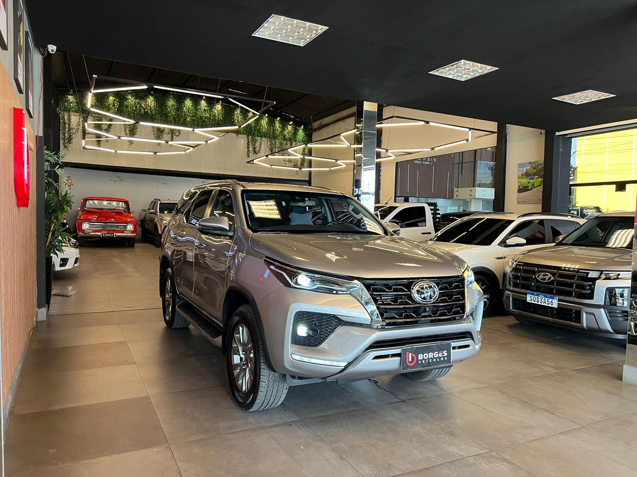 Toyota Hilux SW4 2.8 SRX 4x4 7 Lugares 2022