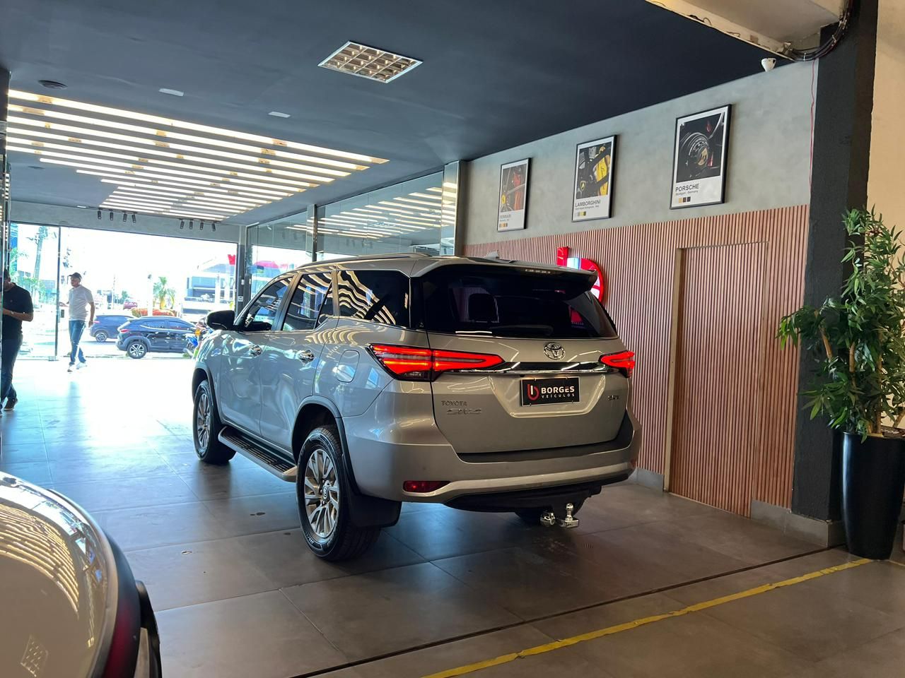Toyota Hilux SW4 2.8 SRX 4x4 7 Lugares 2022