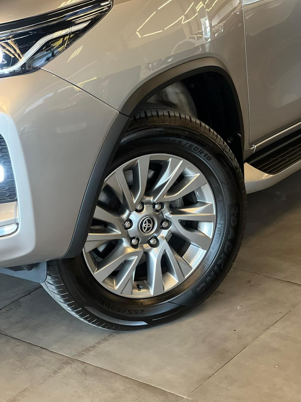Toyota Hilux SW4 2.8 SRX 4x4 7 Lugares 2022