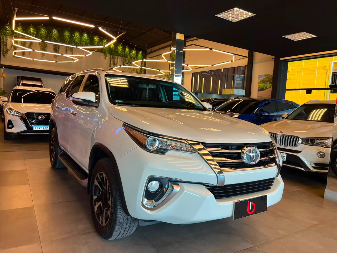 Toyota Hilux SW4 SRX 4x4 2.8 TDI 16V Dies. AUT. 2017