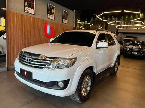TOYOTA HILUX SW4 SR 4X2 2.7/ 2.7 FLEX 16V AUT