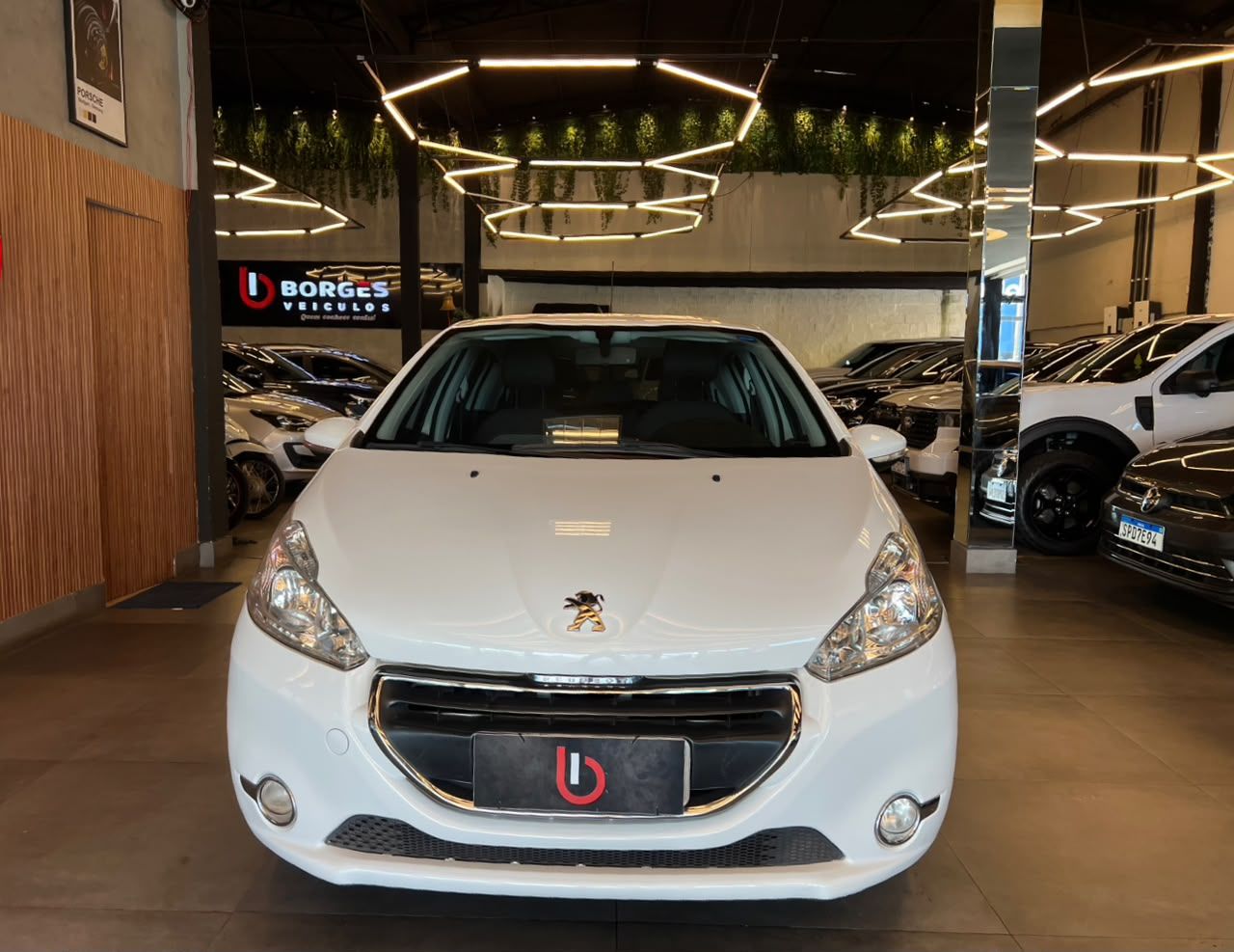 Peugeot New 208 Style 1.0 MT 2016