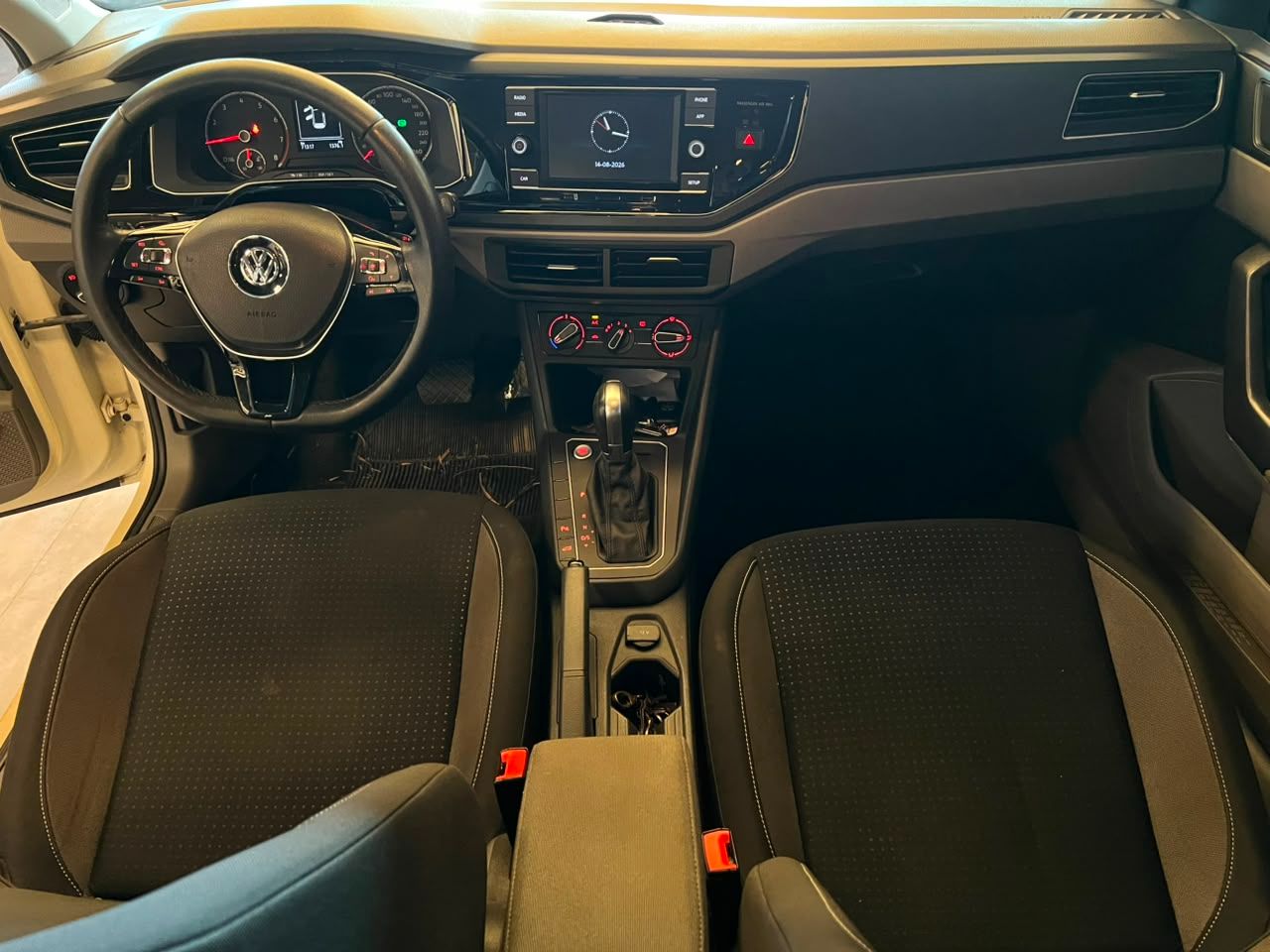 Volkswagen Polo Comfort 200 TSI 1.0 Flex 12v AUT 2020