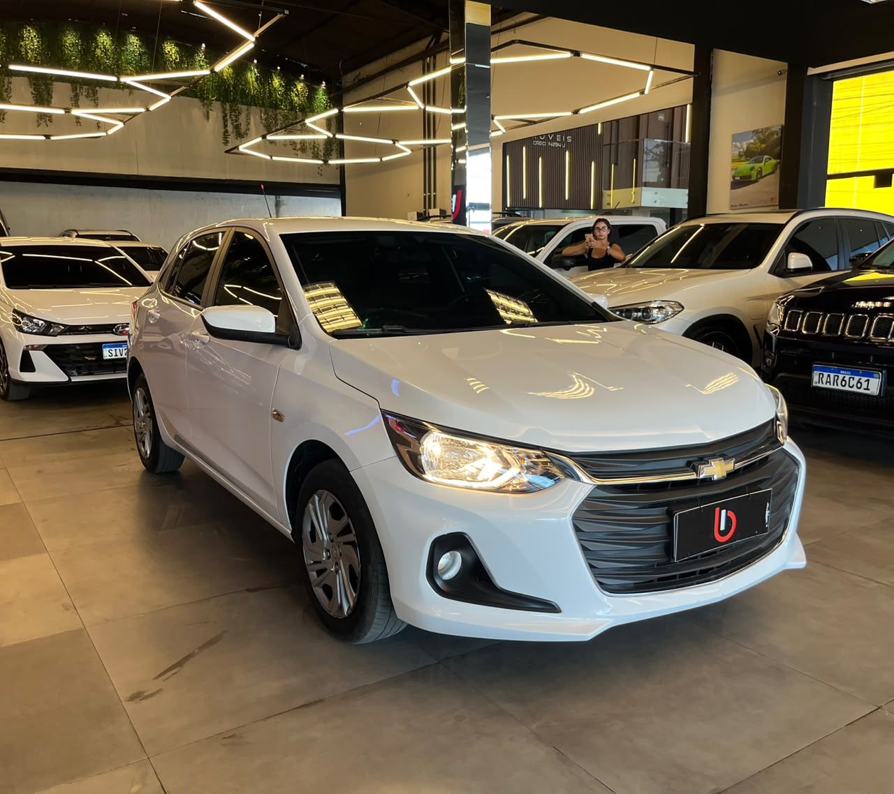 Chevrolet Onix Hatch LT 1.0 12v Flex 5p Mec. 2024