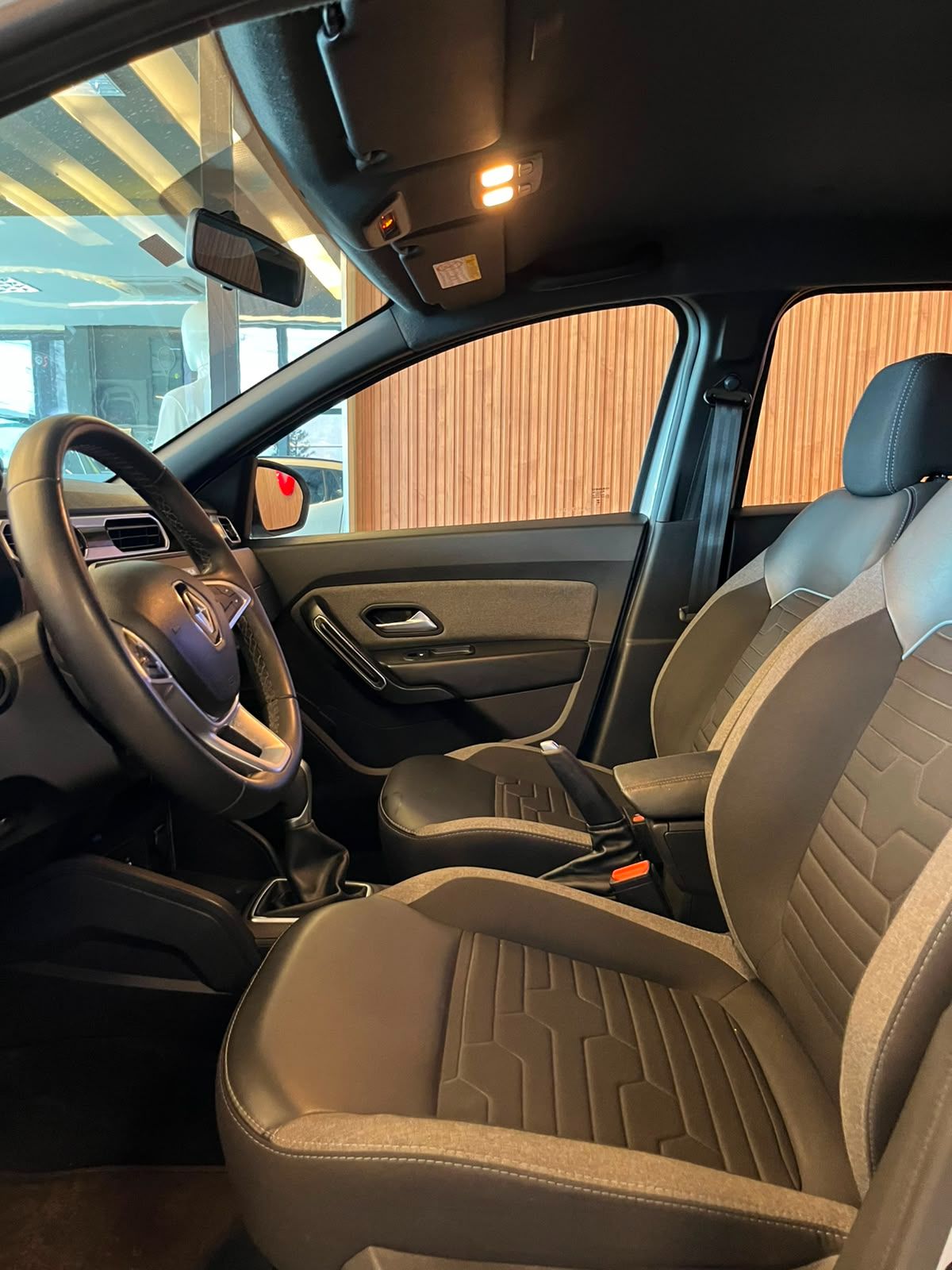 Renault Duster Int16 CVT 2024