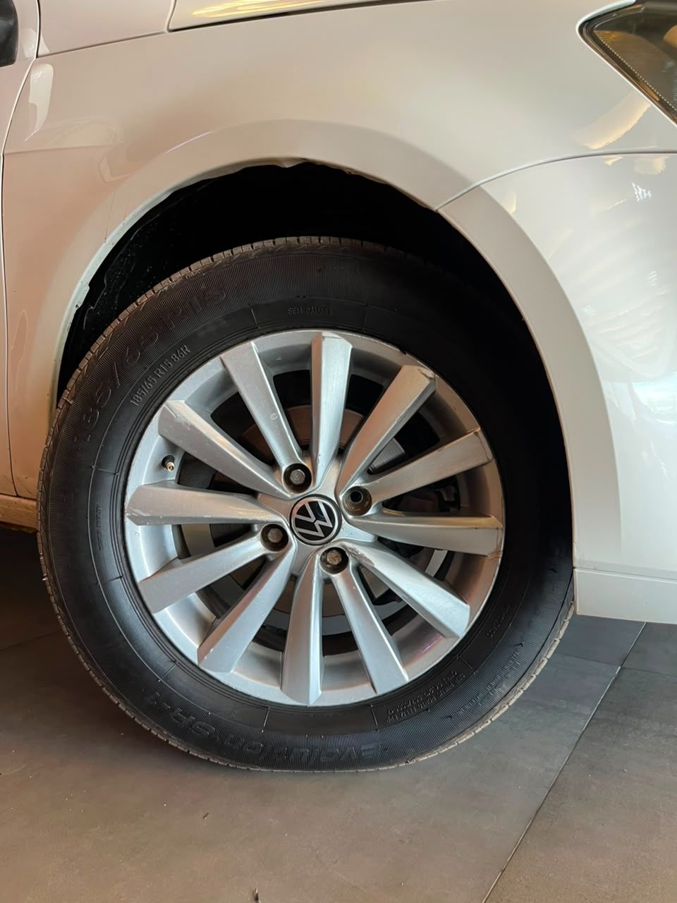 Volkswagen Gol 1.0 Comfortline 2p 2015