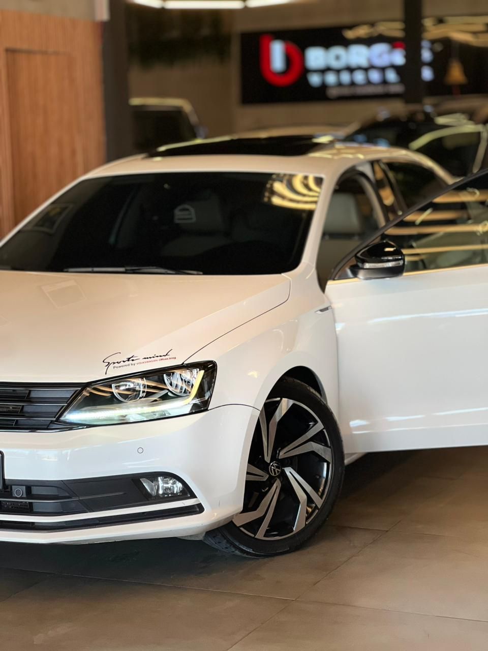 Volkswagen Jetta Highline 2.0 TSI 16V 4p Tiptronic 2017