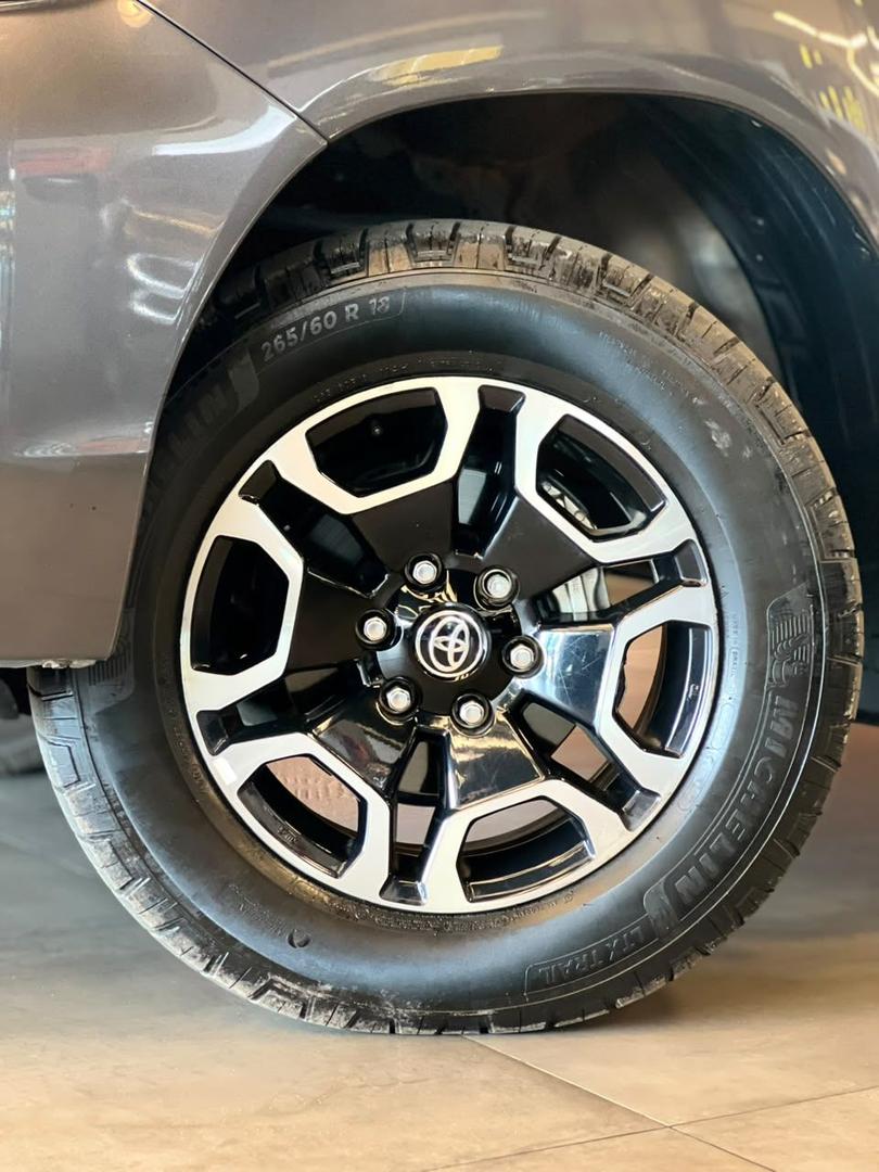 Toyota Hilux CD SRX A4FD 2025