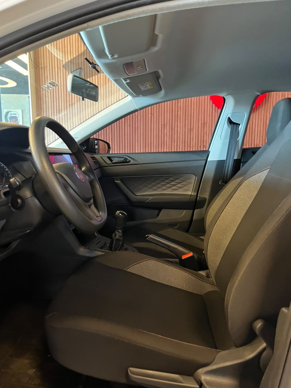 Volkswagen Polo Track 1.0 Flex 12v 5p 2025