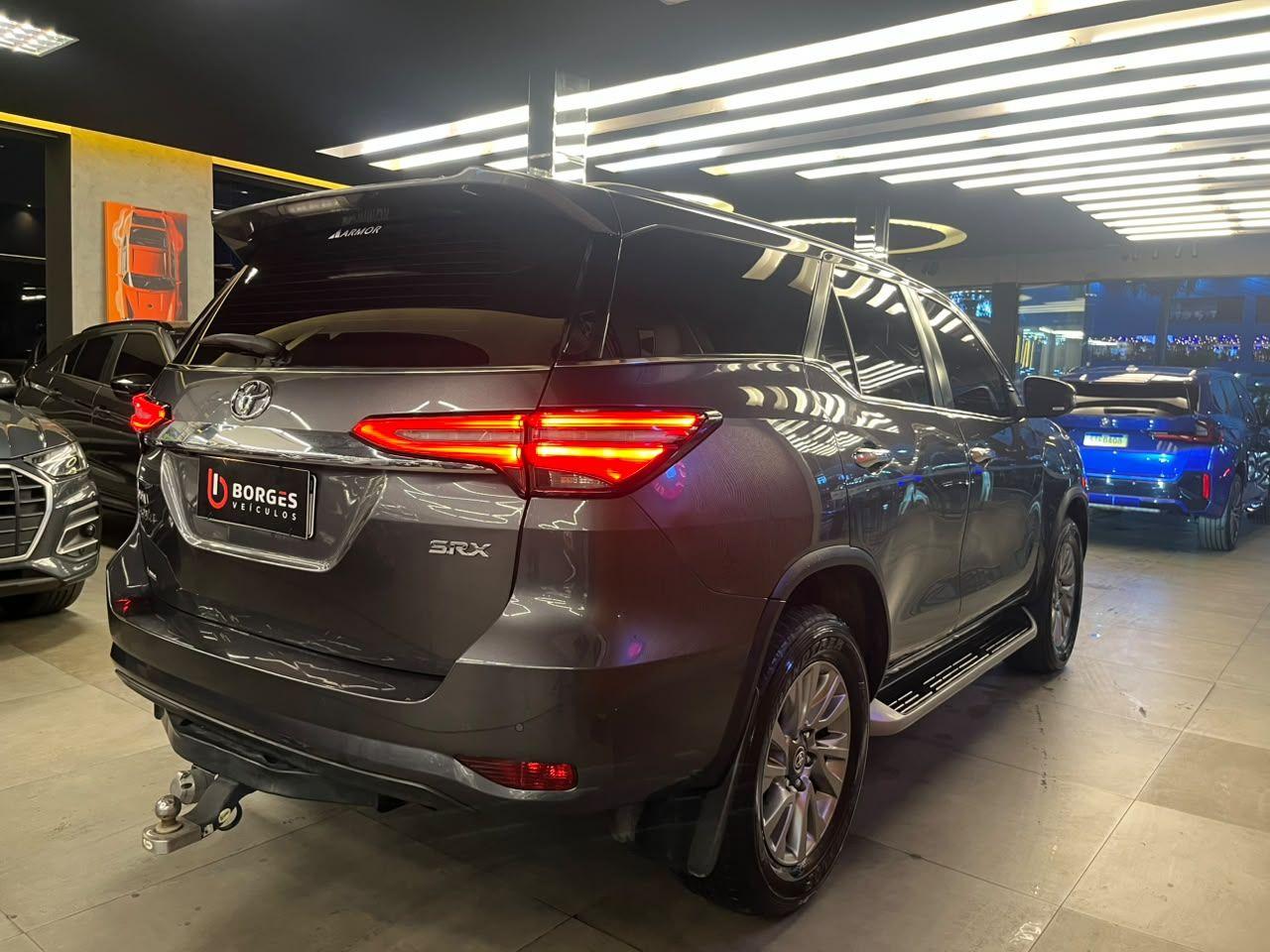 Toyota SW4 SRX 2024