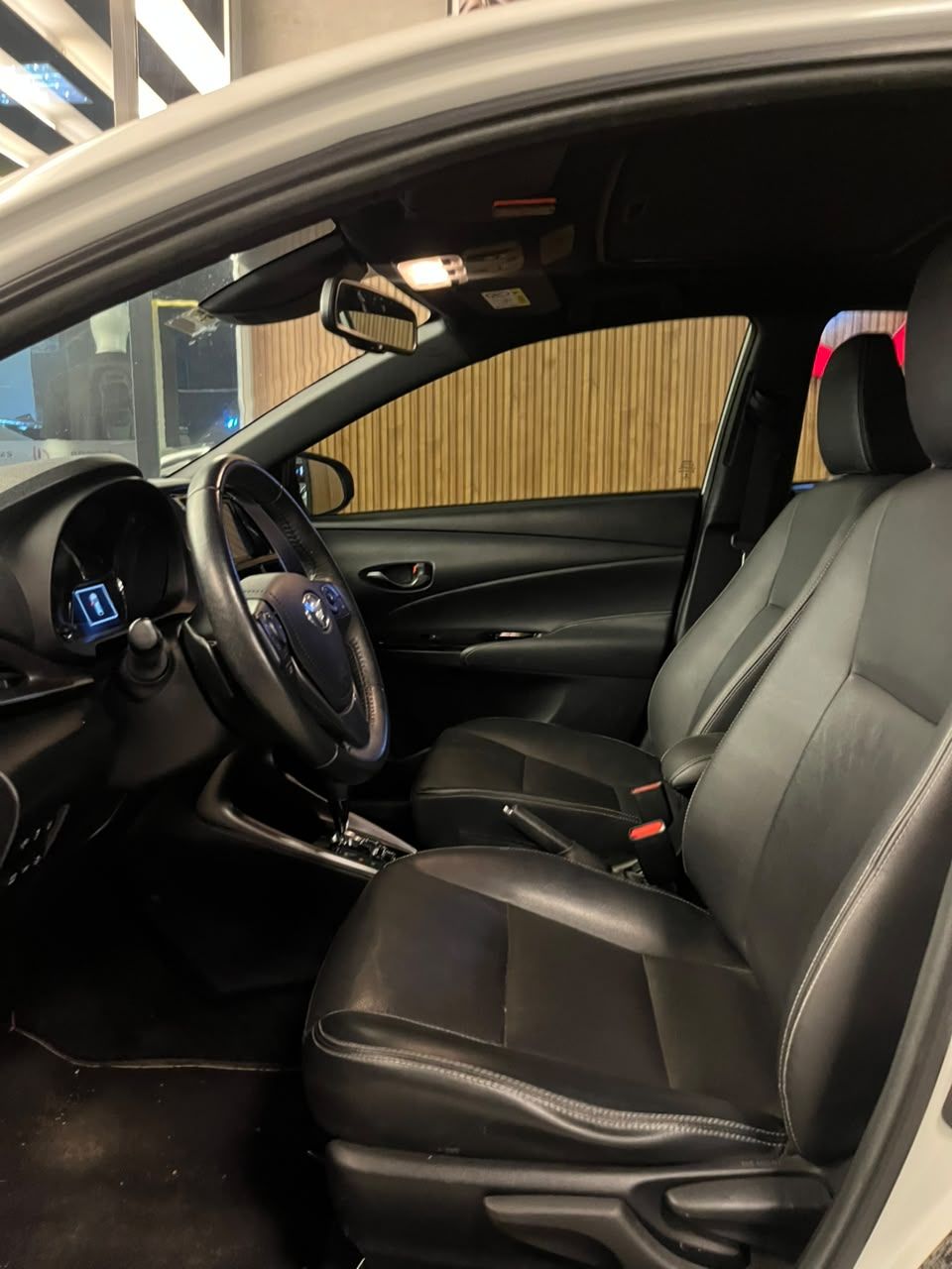 Toyota Yaris XLS 1.5 Flex 16V 5p AUT. 2023