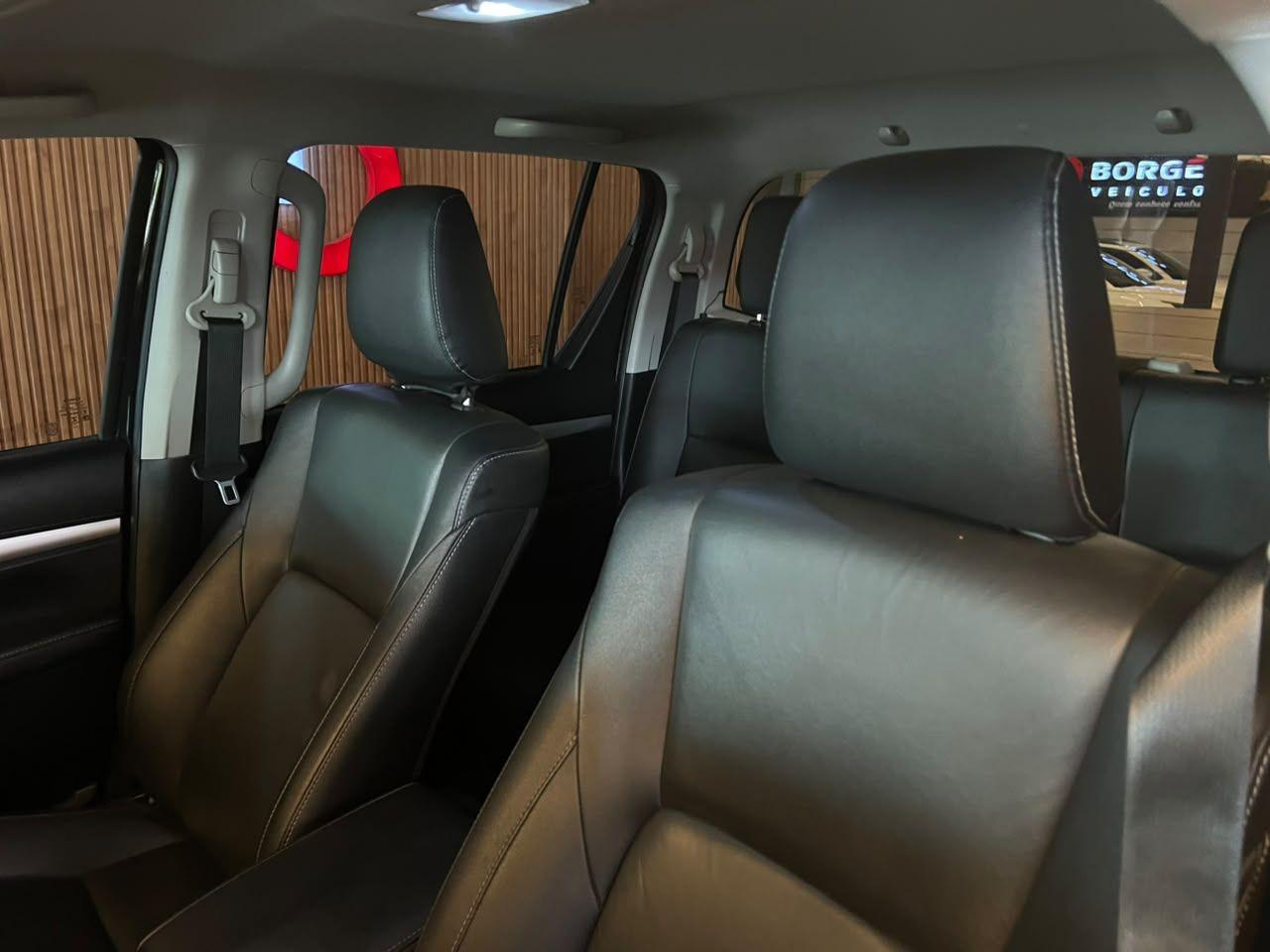 Toyota Hilux CD SRV A4FD 2021