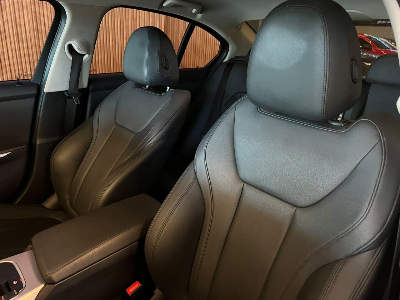 Bmw Bmw 320i 2020