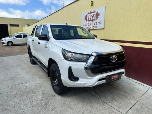 TOYOTA HILUX 2.8 STD 4X4 CD