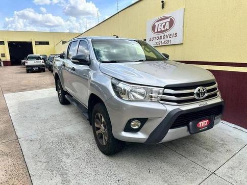TOYOTA HILUX 2.8 STD 4X4 CD