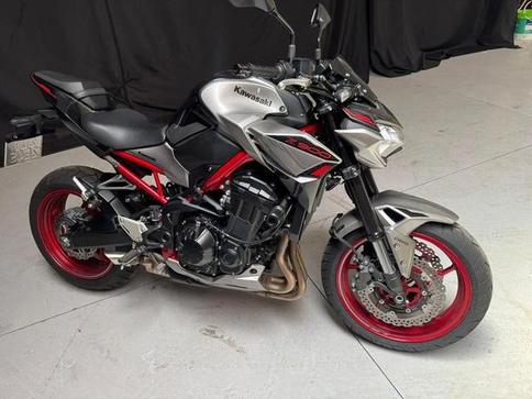 KAWASAKI KAWASAKZ900