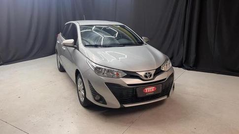 TOYOTA YARIS HB XL 13 AT