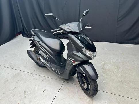 YAMAHA FLUO 125