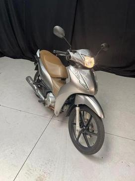 HONDA BIZ 125