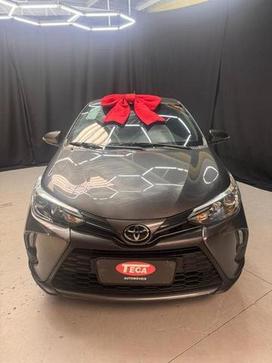TOYOTA YARIS HA XS15