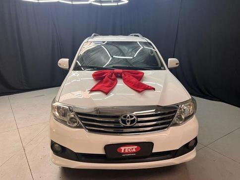 TOYOTA HILUX SW4 4X2SR