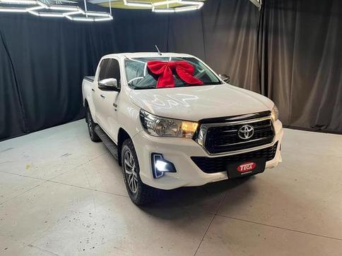 TOYOTA HILUX CD 4X2 SRV 2.7 16V