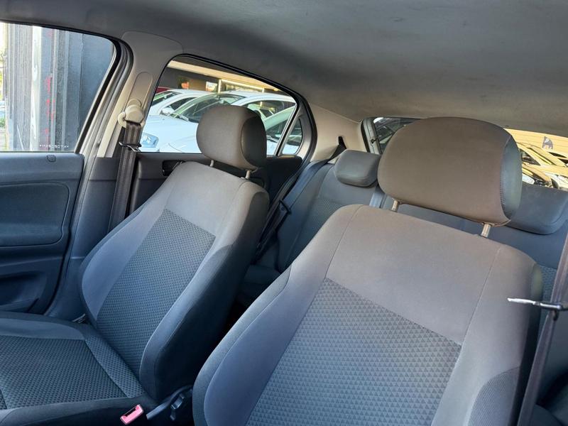 Volkswagen Gol 1.0 Flex 12V 5P - foto 8