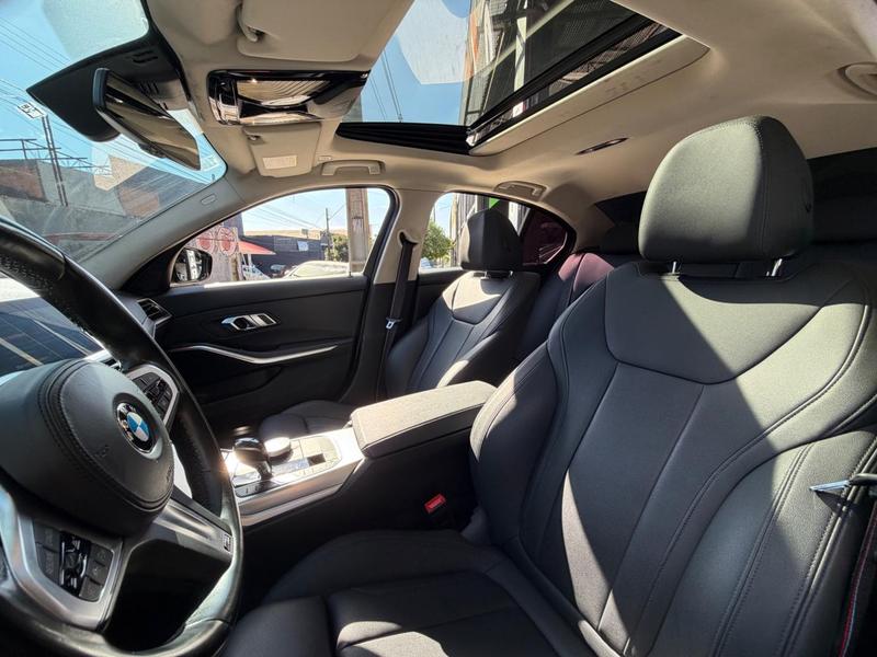 BMW 330i - foto 11