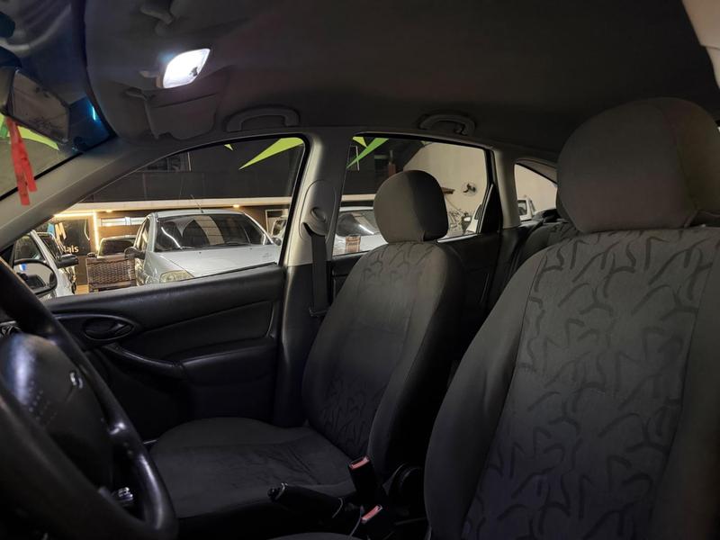 Ford Focus 1.6 Flex Ha - foto 3
