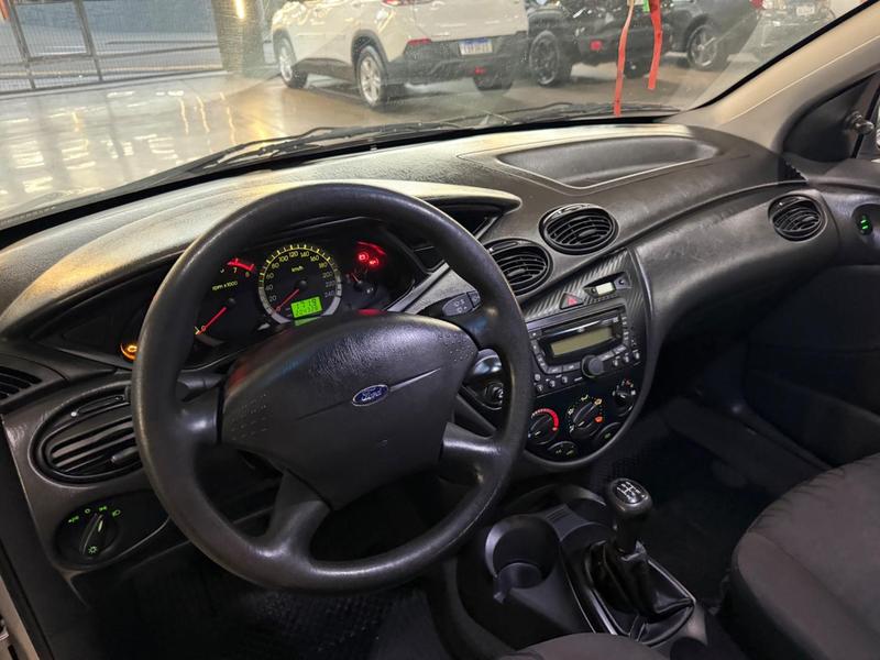 Ford Focus 1.6 Flex Ha - foto 6