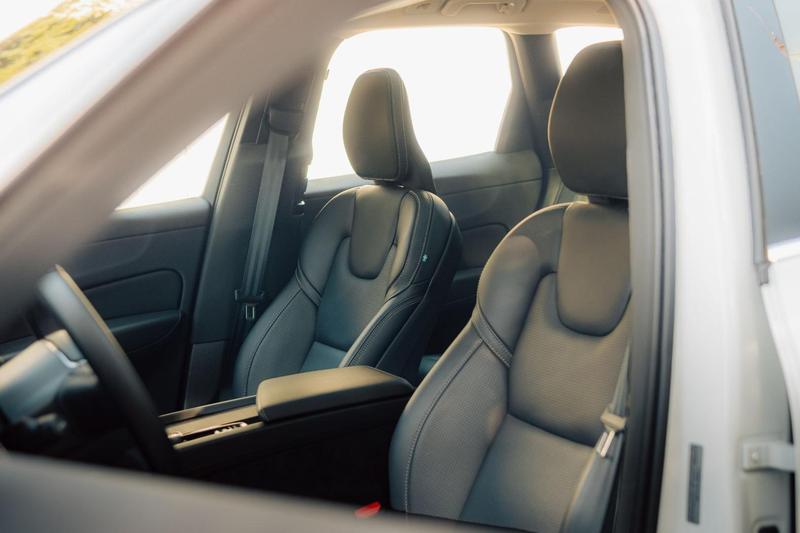 Volvo XC60 T8 Ultimate - foto 12