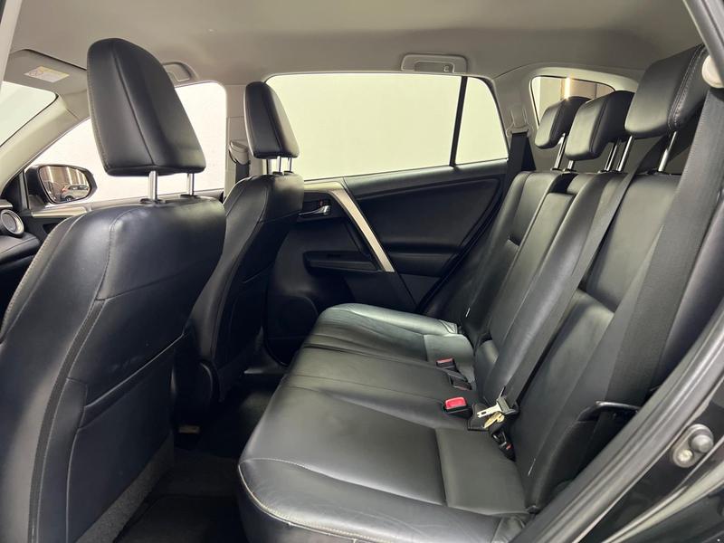 Toyota RAV4 4X2 20l - foto 15