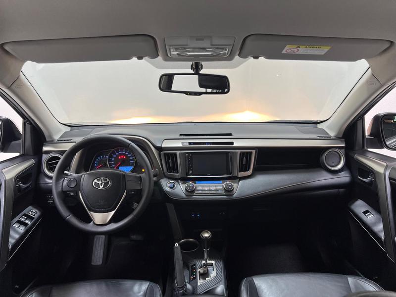 Toyota RAV4 4X2 20l - foto 16
