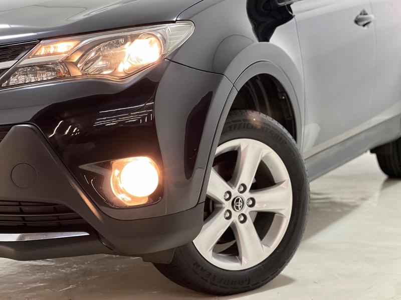 Toyota RAV4 4X2 20l - foto 4
