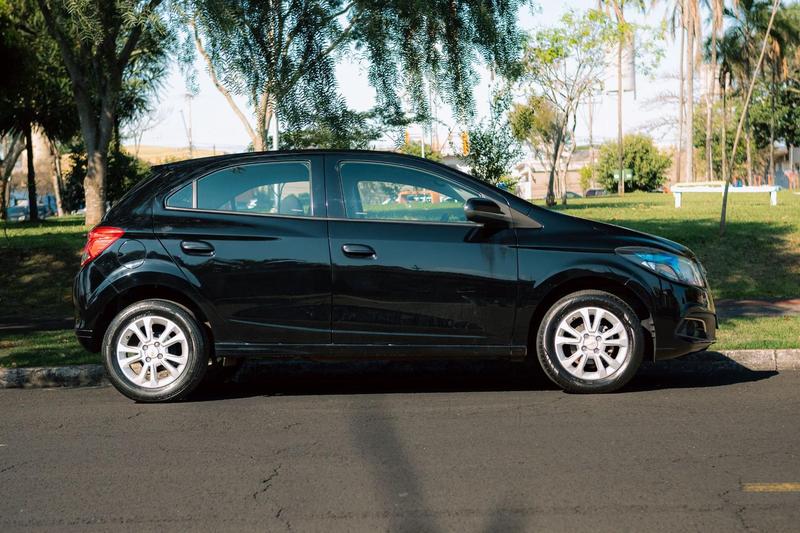 Chevrolet Onix 1.4mt LTZ - foto 3