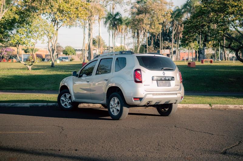Renault Duster 2.0 D 4X2 - foto 5
