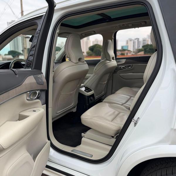 Volvo XC90 T8 Ultimate - foto 12
