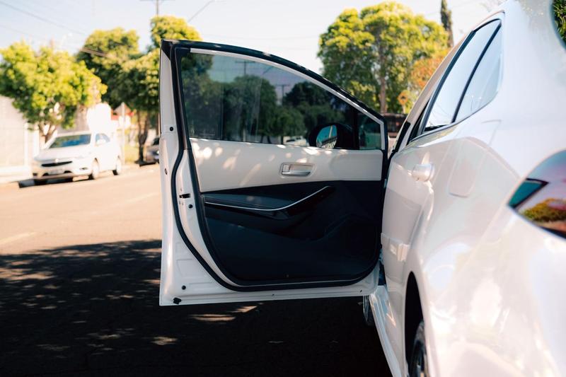 Toyota Corolla Apremiumh - foto 9