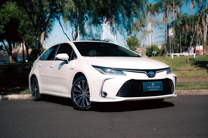 Toyota Corolla Apremiumh - foto 2