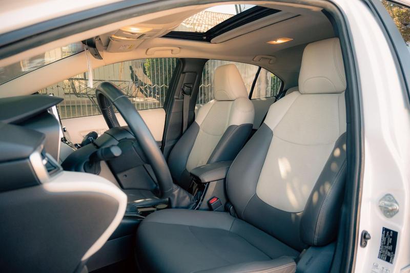 Toyota Corolla Apremiumh - foto 12