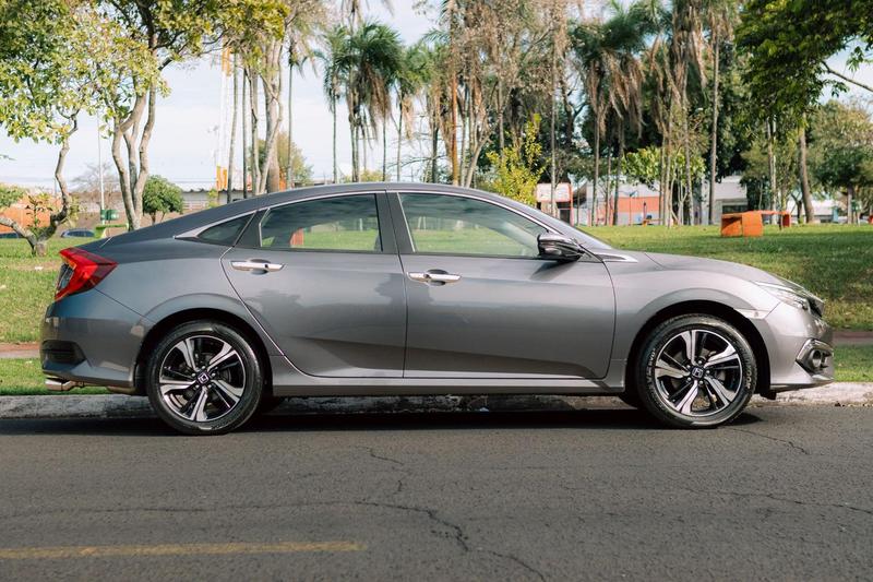 Honda Civic Touring CVT - foto 3